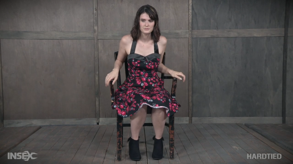 【欧美绳艺】目瞪口呆的女M-逍遥自在