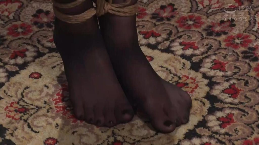 【日韩绳艺】狂绳乱缚黑丝女子肉体连续调教痛苦凌辱折磨-逍遥自在