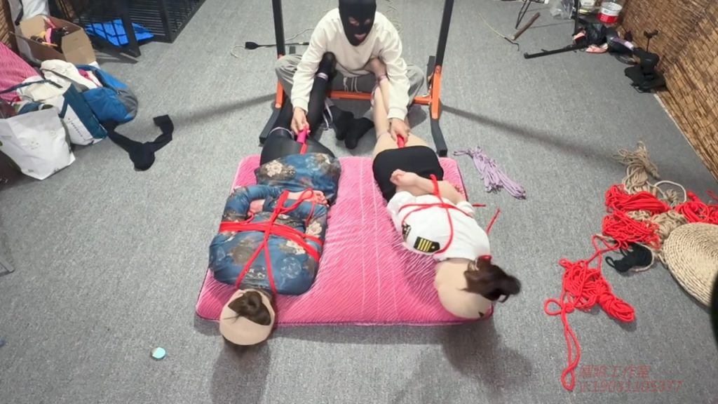 媚娘工作室 线下约绑双模实录-欣赏挣扎-解缚干扰-逍遥自在