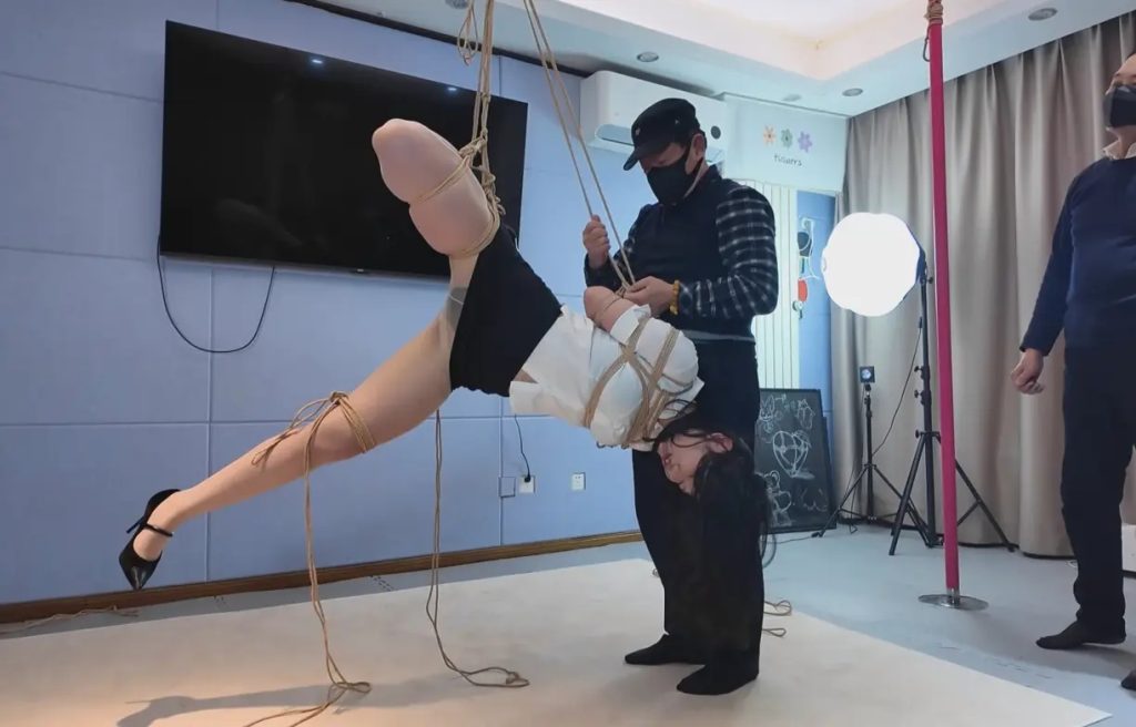 20251106072110447-7e6e8be6fb02a54784690aec4fb1d831