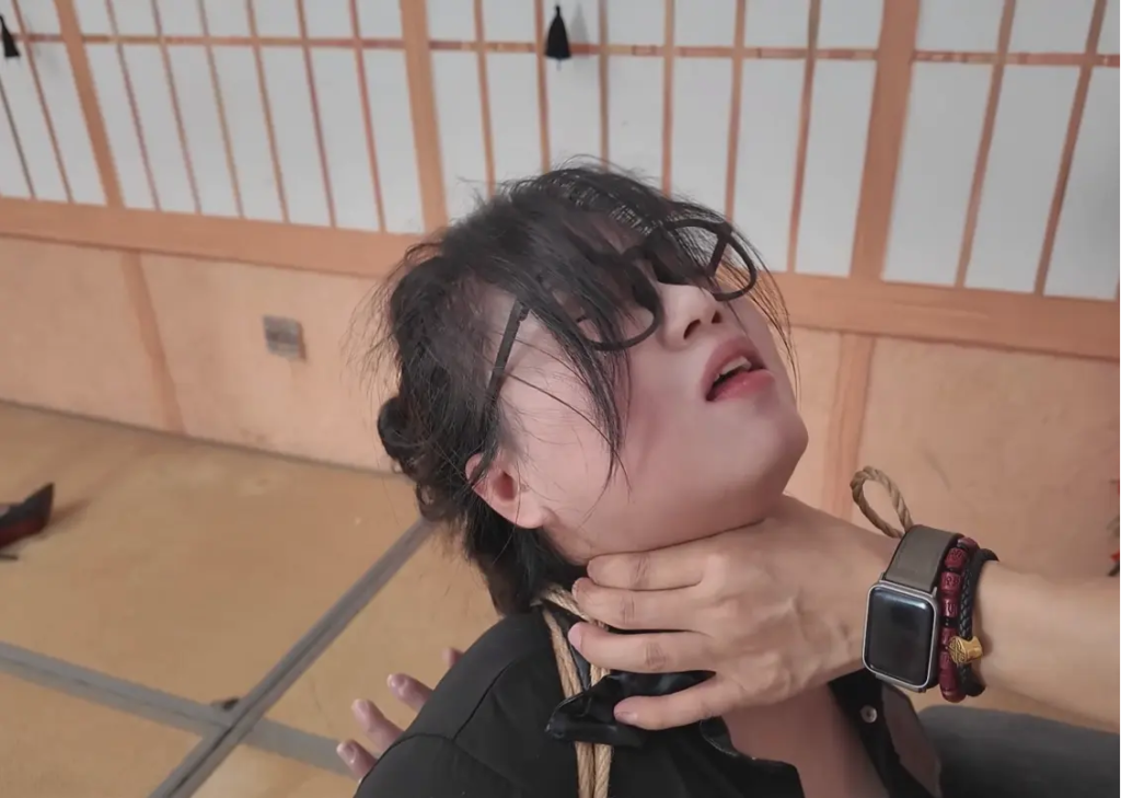 20251108122759228-20251108_010635_11421