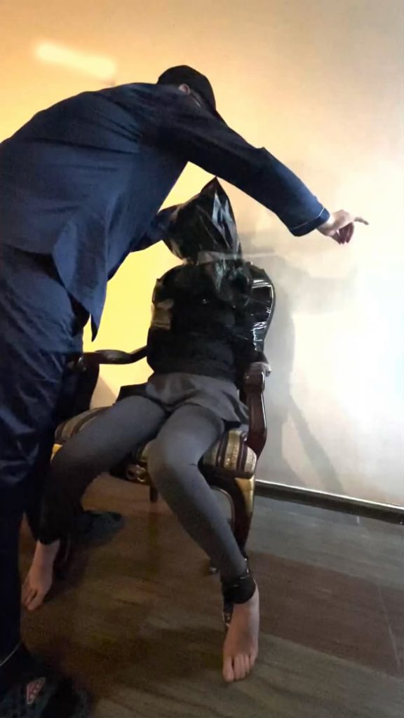 20251111082521901-232526zacbxmubua3x882m