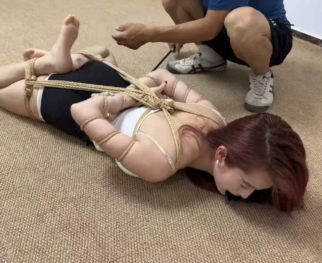 20251125162355873-64455fd2fbe81377d82a534b7b8a7ece