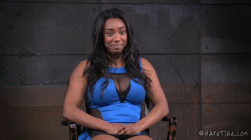 【欧美绳艺】黑妹小奴紧缚痛苦的哀嚎-逍遥自在