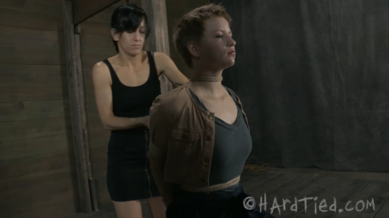 【欧美绳艺】女权至上究极快乐女M责罚-逍遥自在