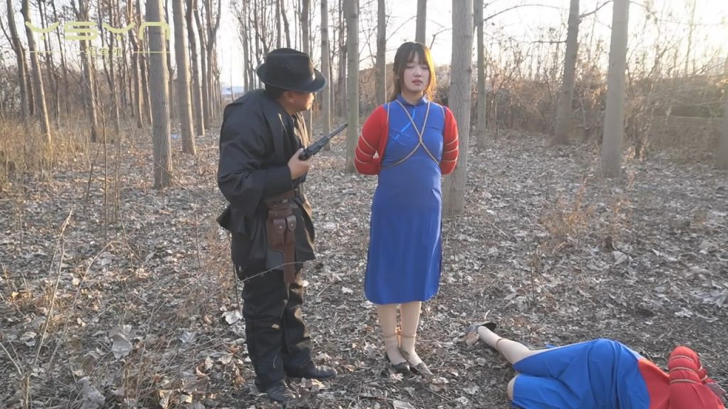 [MJ影视] 【炼狱双姝】漂亮发报姐妹花被捕地牢囚笼刑房老虎凳鞭打挠痒打脚心电刑晕死不招认押到树林刑场捆绑-逍遥自在