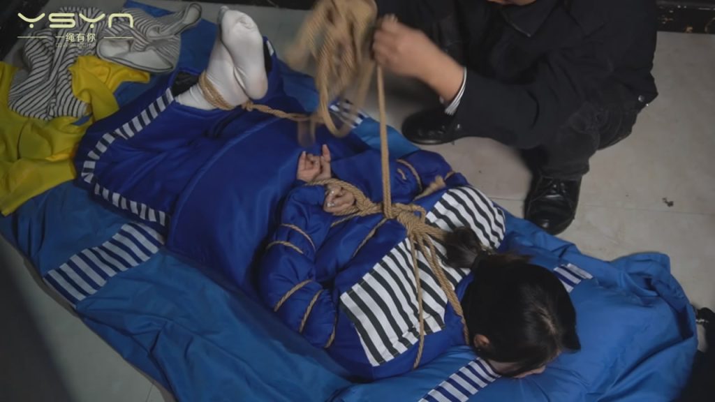 一绳有你 【雪域女死囚】被包养的女经理因伤人入监审讯惩罚判决临刑前模拟捆绑驷马-逍遥自在