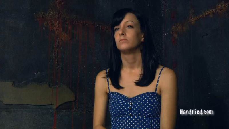 【欧美绳艺】奴隶女人的束缚摆布-逍遥自在