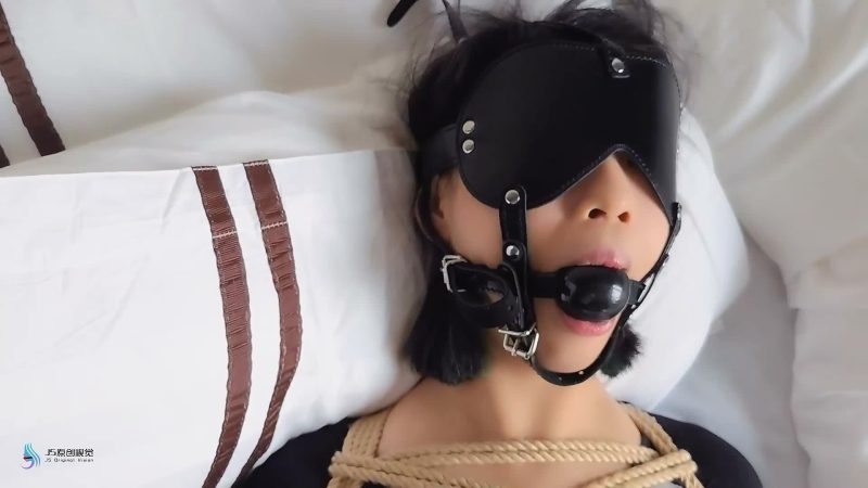 【JS】【激辣】定拍转公映《不速之客》女孩被坏人入室捆绑/堵嘴/恋足/挠痒/快乐棒刺激-逍遥自在