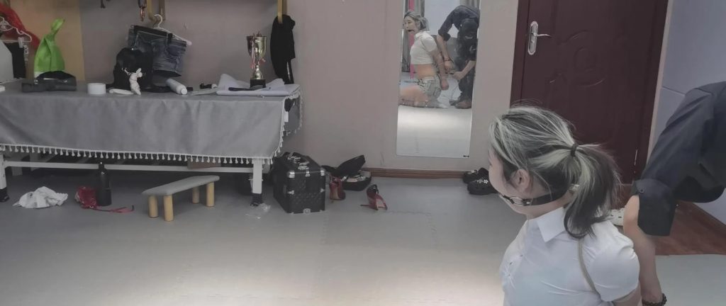 20251219163443765-038df5cb8ba663100b9e5bbcc1d243a0