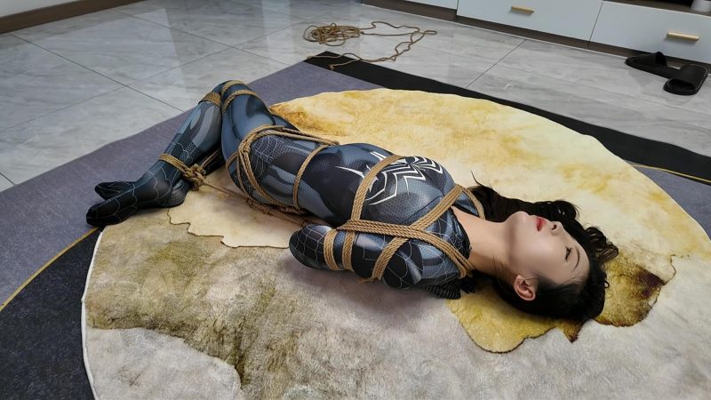 李大侠 被束缚的女蜘蛛-逍遥自在