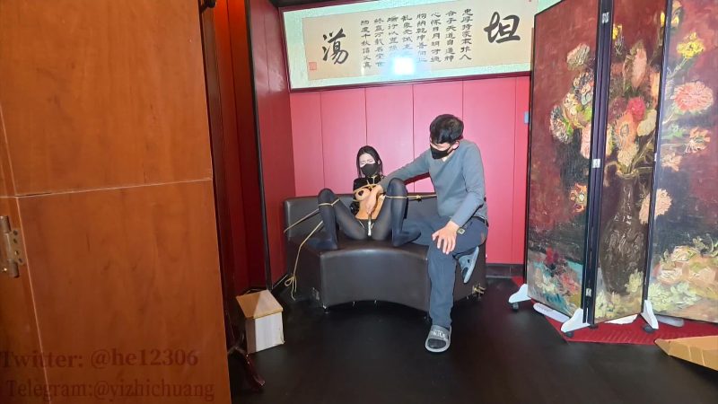 意之窗原创 剧情《汤圆 倒数第一的惩罚》剧情向 柱子捆绑固定 鞭子抽打-逍遥自在