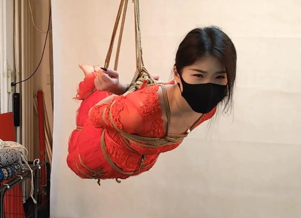 束缘阁 红色的新娘 悬吊-逍遥自在