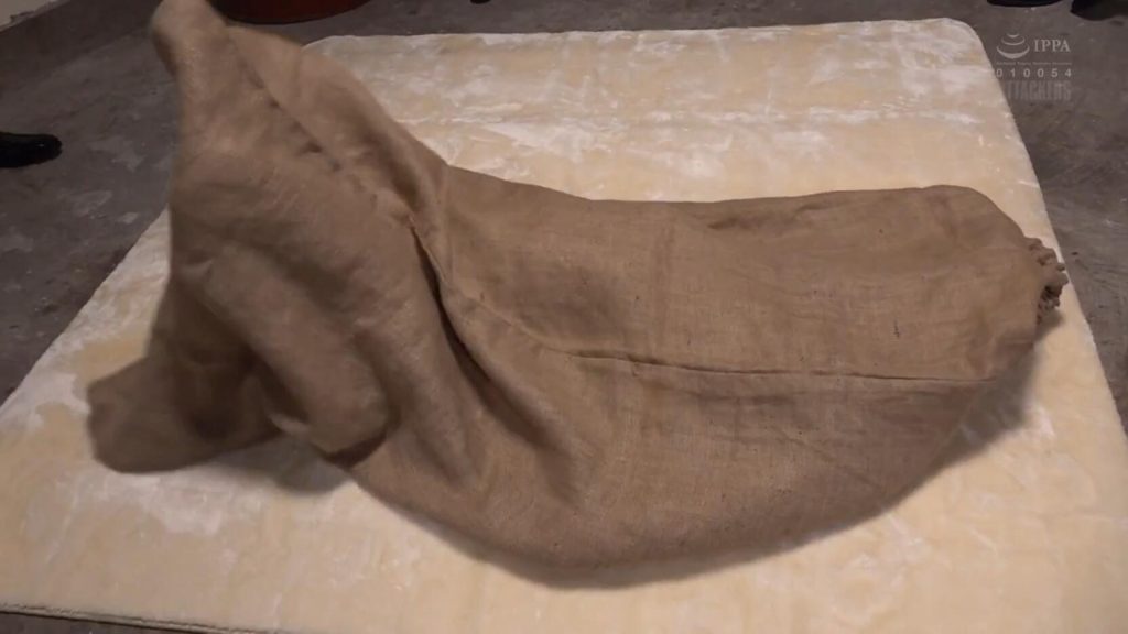 【日韩绳艺】绳虐紧缚调教烛责M字宙吊淫虐无助劫持女的强烈反抗-逍遥自在