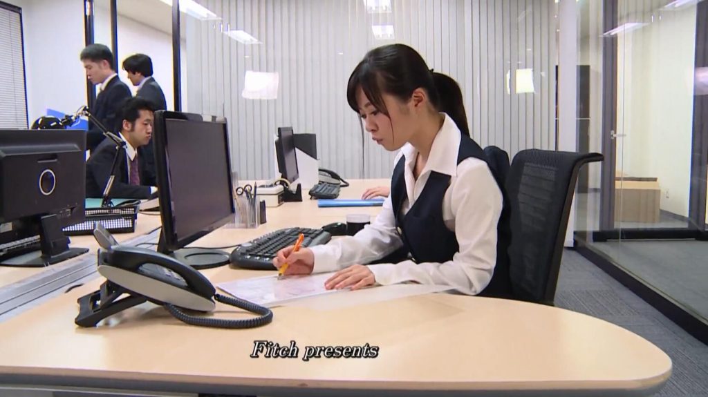 【日韩绳艺】麻绳SM紧缚失禁调教气质小秘书连续奴役中出-逍遥自在