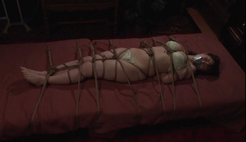 【日韩绳艺】DID诱拐监禁着衣紧缚拘束后的绝望 6-逍遥自在