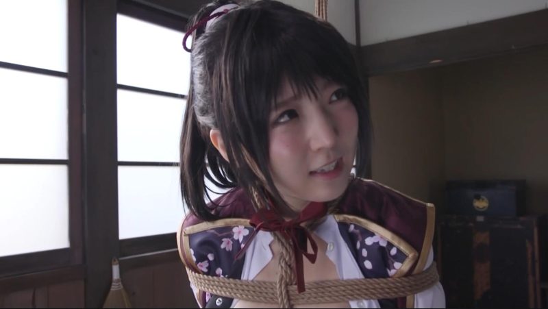 【日韩绳艺】少女绳缚责罚的COS角色扮演-逍遥自在