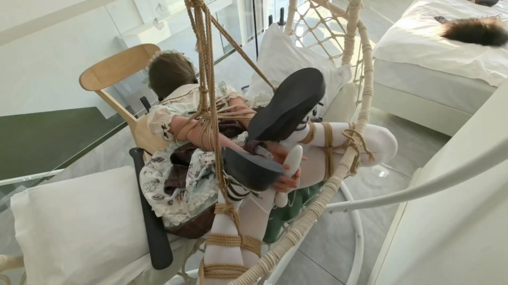 FXX 暴走的小萝莉 温水煮青蛙式的TJ会呈现出什么样的表现 白丝 内置震动玩具-逍遥自在