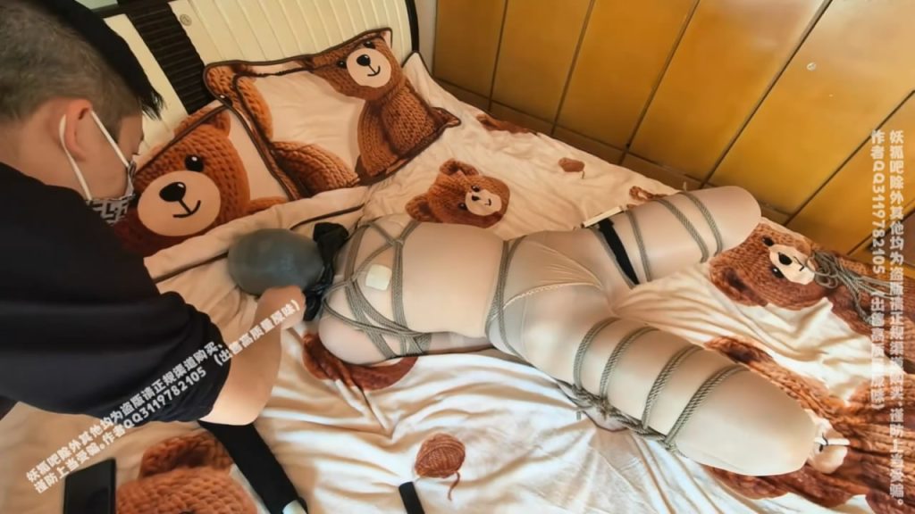 『我的媳妇』244弹、来自定拍剧本、捂晕、欧式直臂放置挣扎逃脱、无内、多层肉丝叠丝、短丝包手、多镜头特写、塑料袋连续子夕、口舌侍奉-逍遥自在