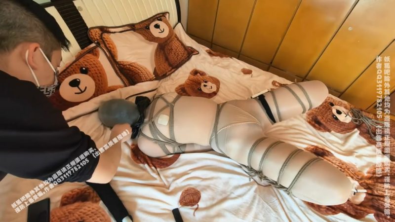 『我的媳妇』244弹、来自定拍剧本、捂晕、欧式直臂放置挣扎逃脱、无内、多层肉丝叠丝、短丝包手、多镜头特写、塑料袋连续子夕、口舌侍奉-逍遥自在