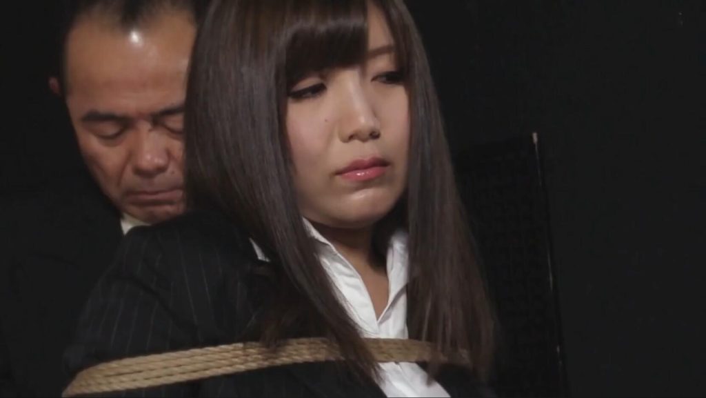 【日韩绳艺】紧缚拷问麻绳固定催情药物极致羞辱悲惨哀鸣的妖媚女子搜查官-逍遥自在