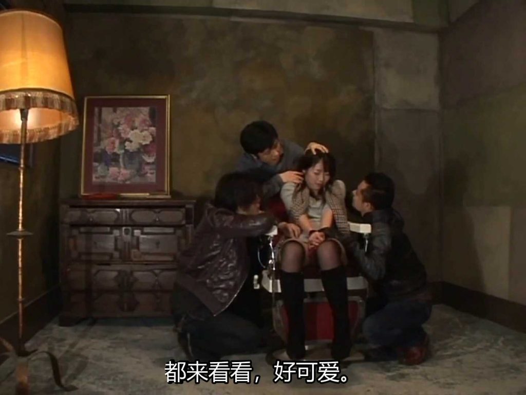 【日韩绳艺】遭受紧缚包裹绞刑痛苦折磨暴露邪恶欲望的女子大学生-逍遥自在