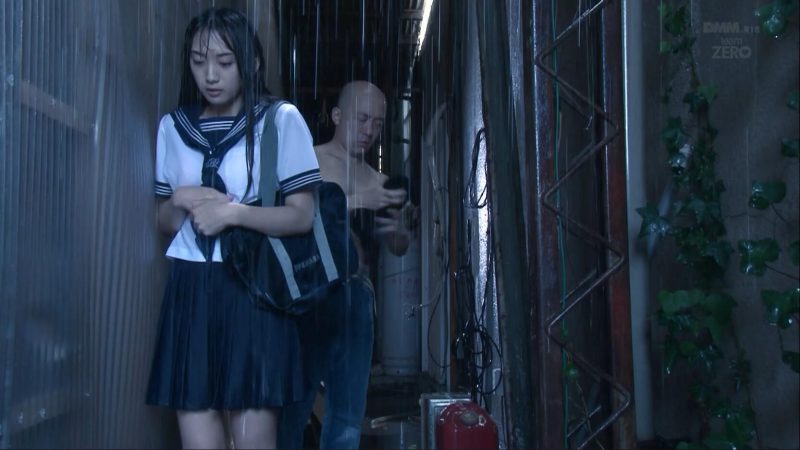 【日韩绳艺】雨夜劫持欺凌侮辱姦淫制服奴隶大学生少女-逍遥自在