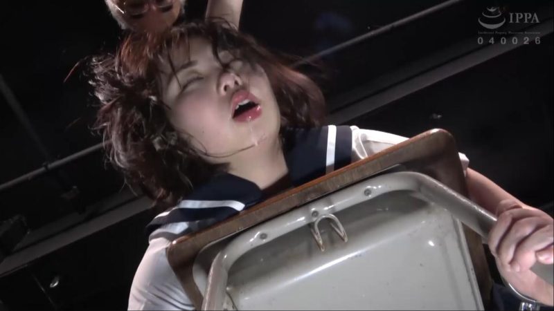 【日韩绳艺】被紧缚木夹固定拘束疯狂抽泣喉奥极致深喉拷问濒临超越极限的女人-逍遥自在