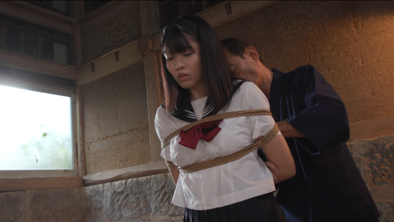 【日韩绳艺】监禁制服女子校生被叔父紧缚凌辱调教堕落SM之中的奴隶少女-逍遥自在