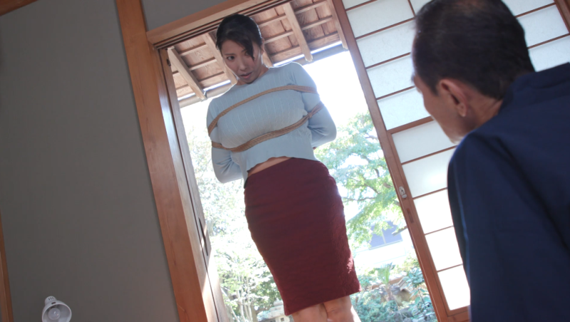 【日韩绳艺】紧缚教媳系列之麻绳紧缚热烛M字宙吊惨烈邪念侵占巨乳大胸人妻-逍遥自在