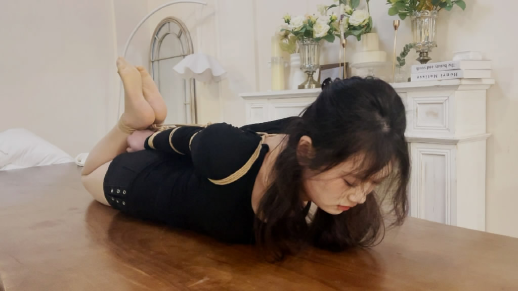 奥特曼 绳艺日常 分享两个柔韧姓还不错的小姐姐-逍遥自在