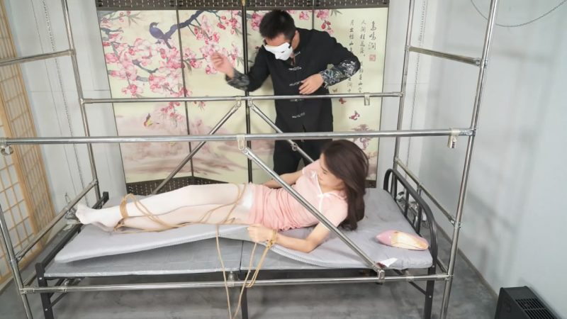 【CV4K】言妍刑床分腿固定--白丝、高跟、TK、电击、放置-逍遥自在