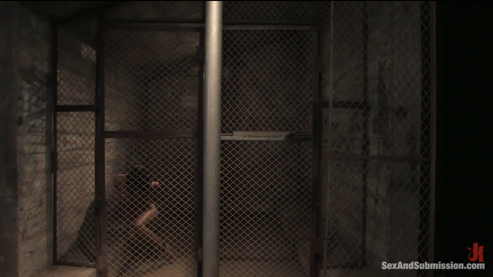 【欧美绳艺】惨遭邪恶医生囚禁束缚羞辱折磨-逍遥自在