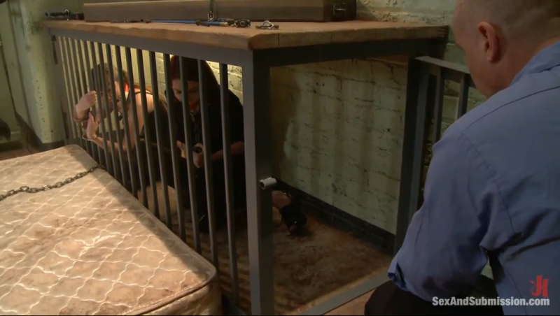 【欧美绳艺】双女姐妹入室偷窃被抓后漫长的羞辱折磨-逍遥自在