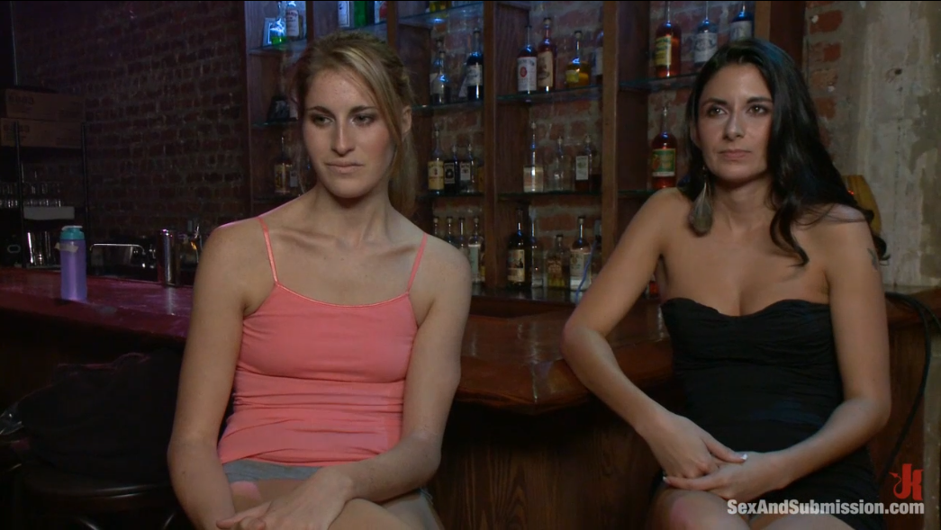 【欧美绳艺】被束缚牧化圈禁中支配的闺蜜奴隶-逍遥自在