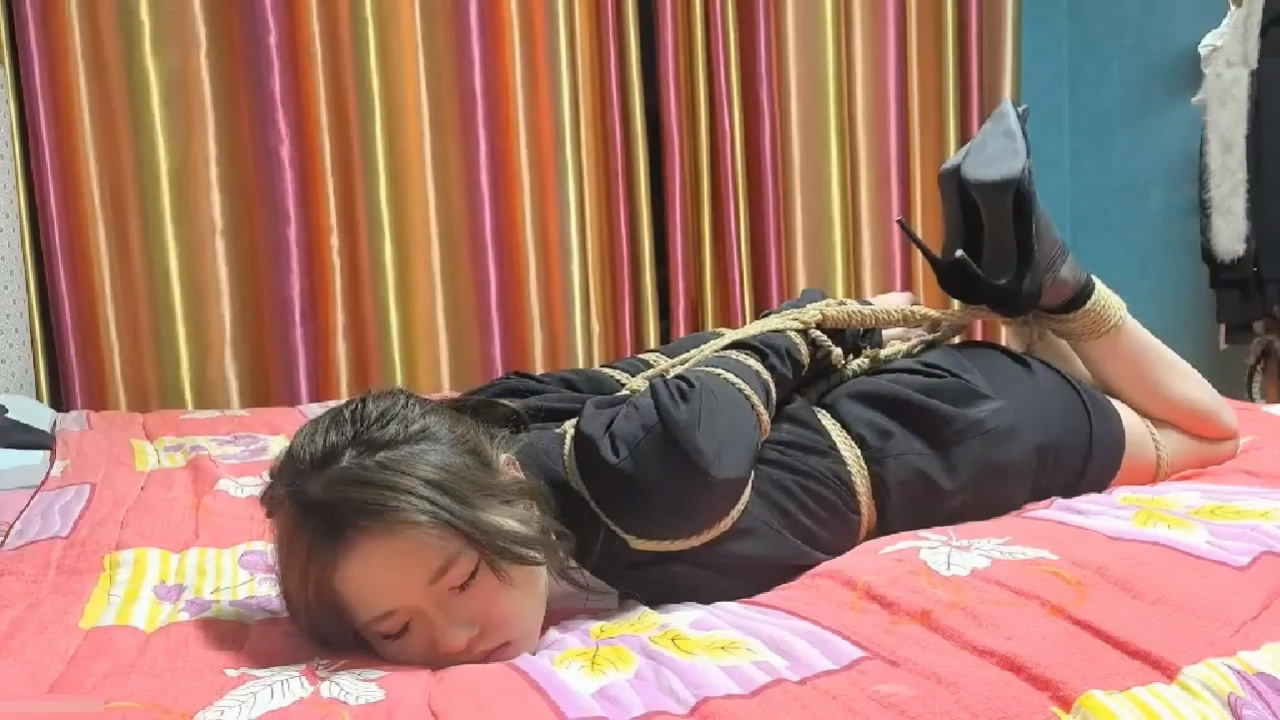 030129nbzdamarabrgrrn0