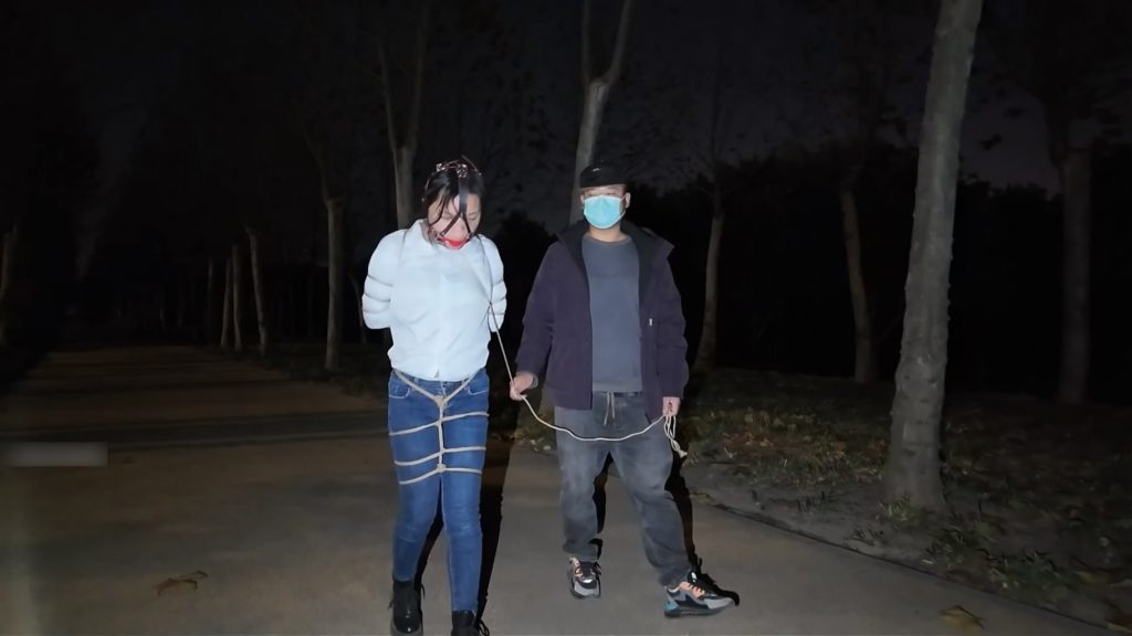 042444tk0yl5w2a0z1k1de