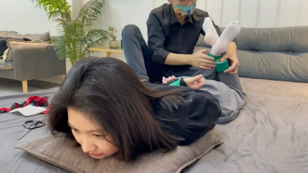 052935jfmpbj1mgb1w8w11