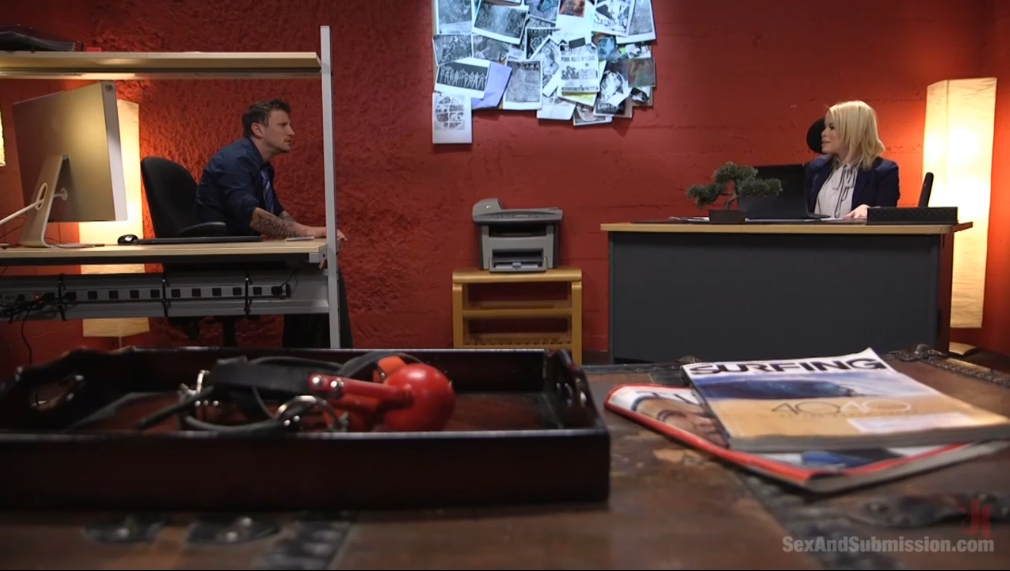 【欧美绳艺】女子被色魔劫持凌辱的悲惨日子-逍遥自在