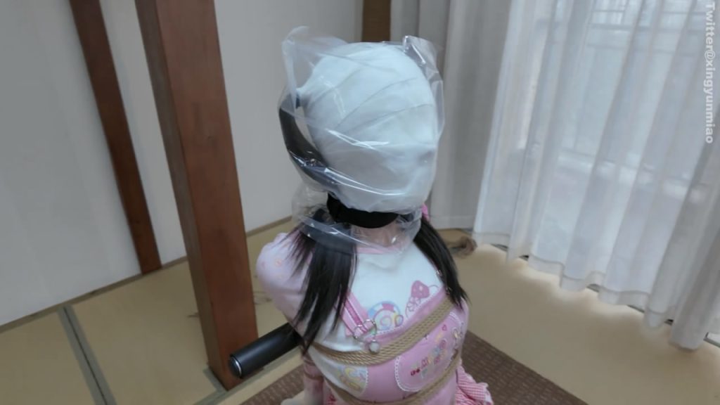 104657m8w7b18emqww1www