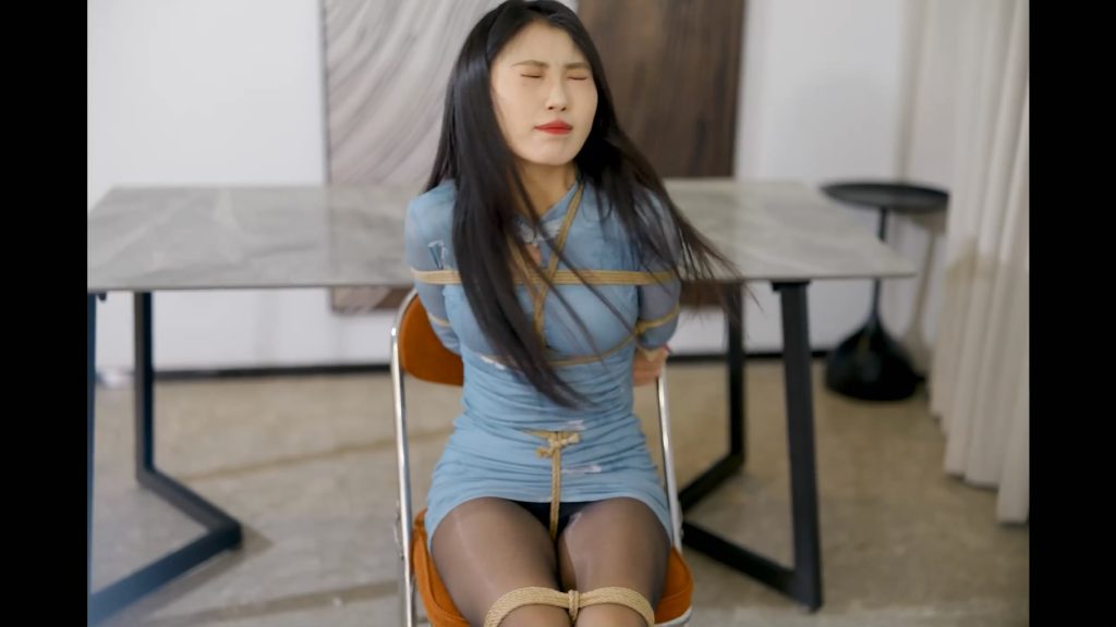 152843e7171j0j73dyhj70