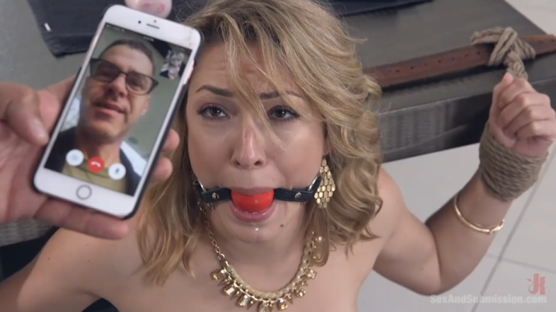 【欧美绳艺】邪恶男人当着视频面欺辱折磨漂亮人妻的报复-逍遥自在