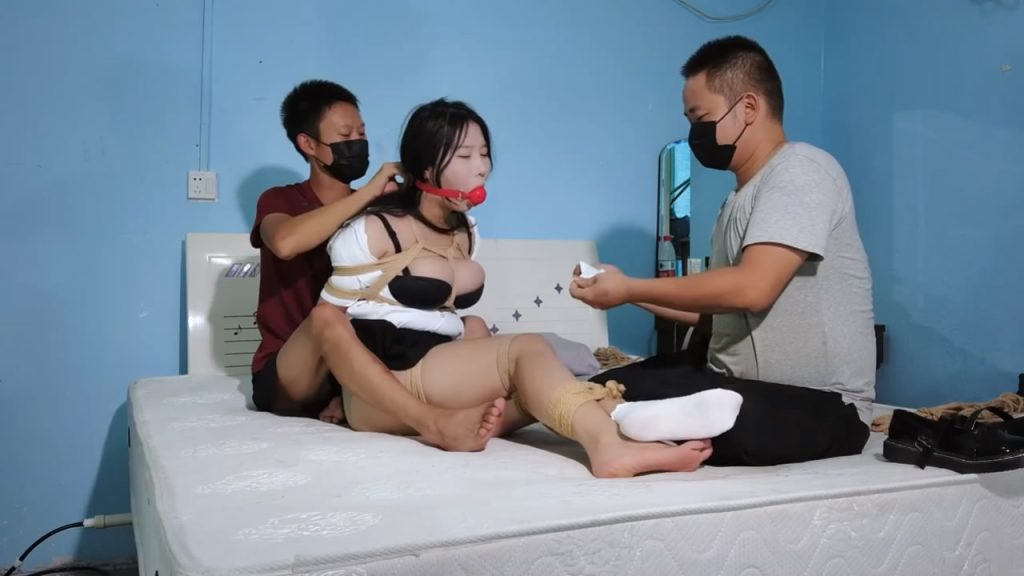 230401sh4e4o5u84mnw8zr