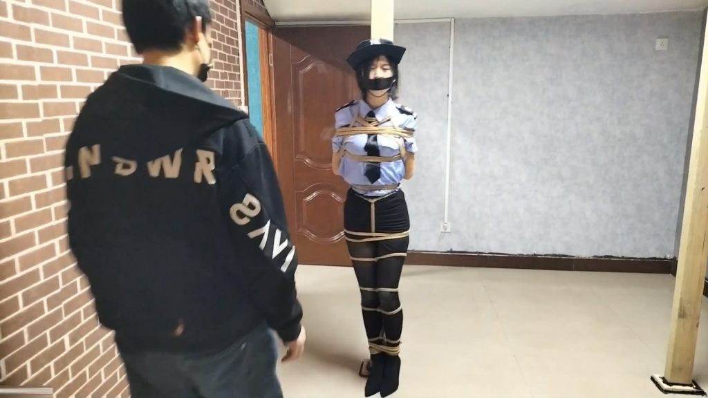 精致文化 女敬遇袭-逍遥自在