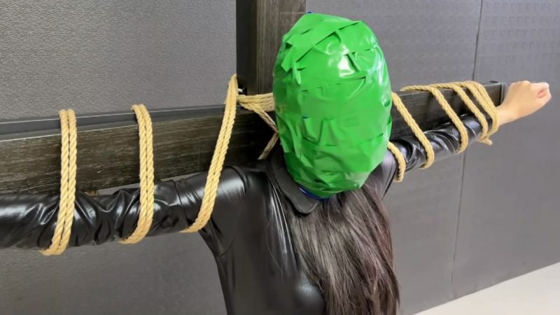 云雀定拍《卧底女特工柳洋失手被擒》-逍遥自在