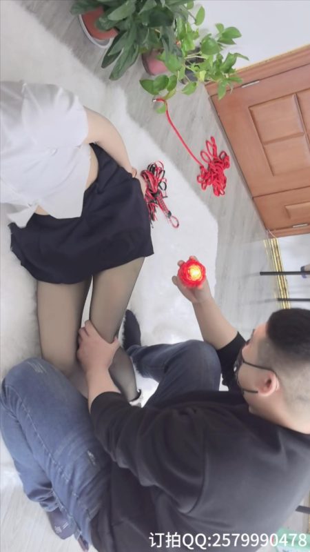 栖月 订拍转公映《傲娇女白领与猥琐男保洁》女神OL短裙丝袜紧缚-逍遥自在