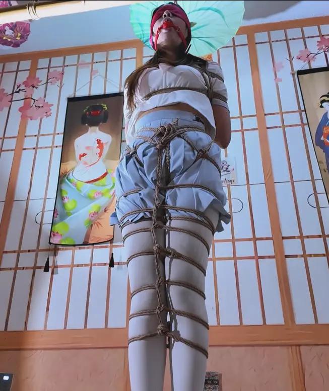 一绳所爱 《体验过后、林悦来做绳模了》-逍遥自在