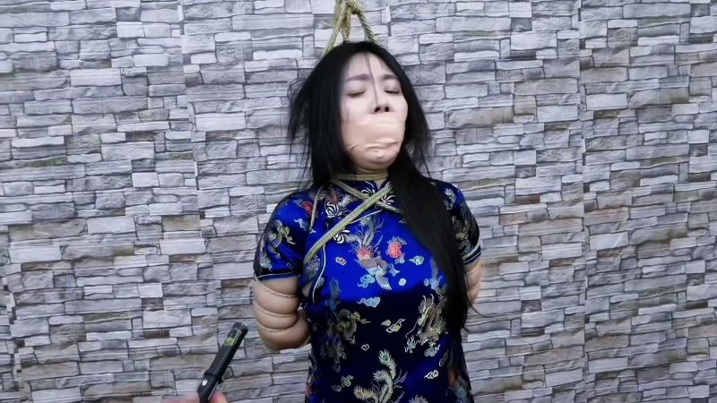 HD飞天 女秘书李然投案自首,被无良便衣JC利用手中执权捆绑玩弄-逍遥自在
