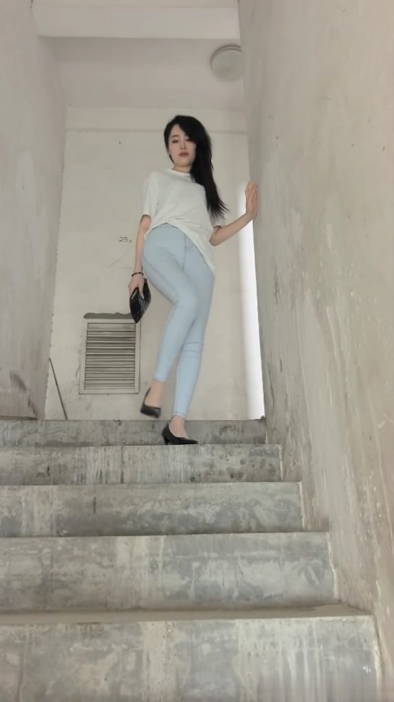 20260425090052178-043854mru0lsx93jwwazcx