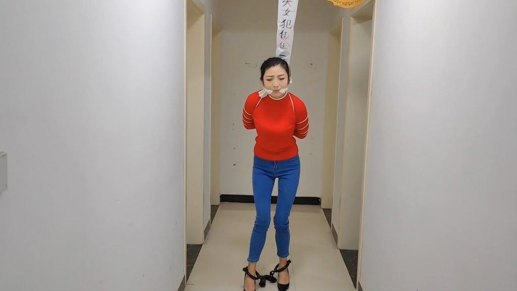 随心原创 佳佳 旗袍 瑜伽服 牛仔裤 五花斩标女烈-逍遥自在